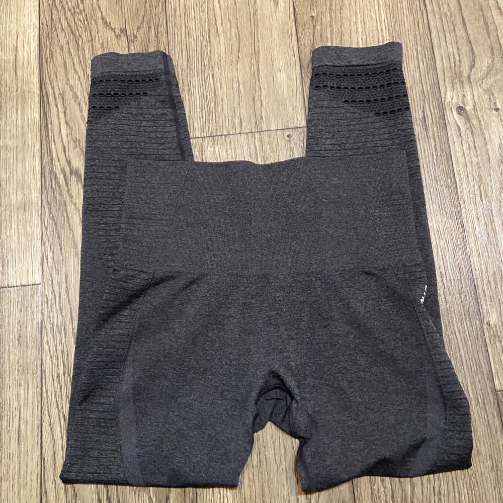 NWOT Gymsshark Seamless M
